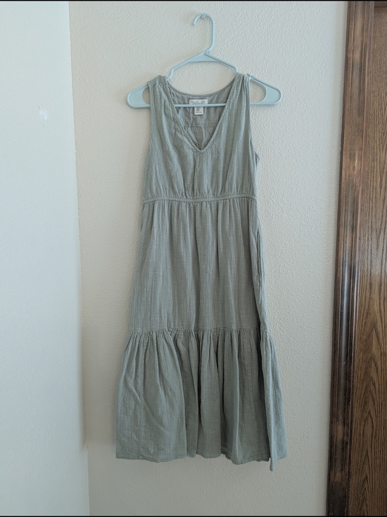 Rachel Zoe Dresses & Skirts - Rachel Zoe Sleeveless Tiered Midi Dress in Sage